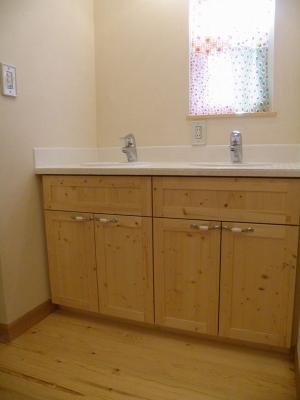 2ボールのオリジナル洗面化粧台です