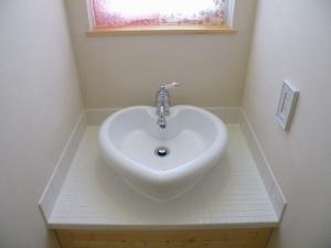 ハート型の洗面ボール(*^_^*)